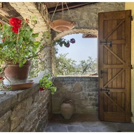 Montecchio Comfortable Villa